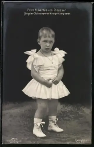 AK Prinz Hubertus von Preussen im Kleid