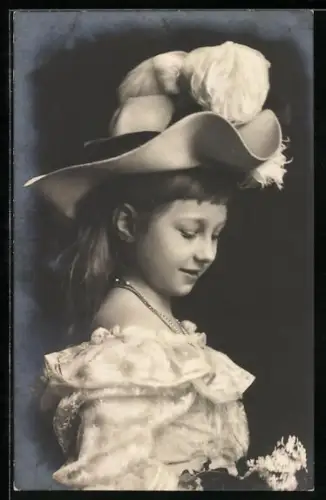 AK Die junge Prinzessin Viktoria Luise mit grossem Hut