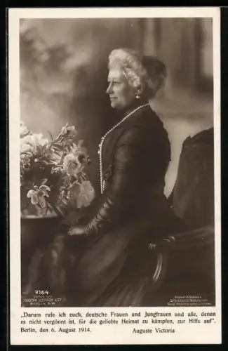 AK Kaiserin Auguste Victoria von Preussen sitzend vor Blumenstrauss, Zitat