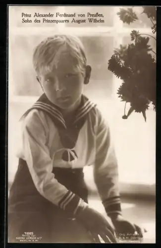 AK Prinz Alexander Ferdinand von Preussen, Sohn des Prinzenpaares August Wilhelm im Matrosen-Kostüm im Kindesalter