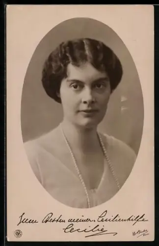 AK Kronprinzessin Cecilie von Preussen mit Schmuck, Brustbild, gerahmte Ansicht