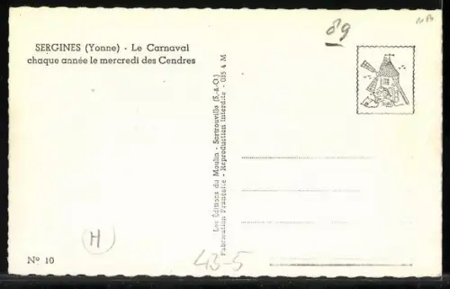 AK Sergines, Le Carnaval chaque année le mercredit des Cendres, Traktor vor Festwagen