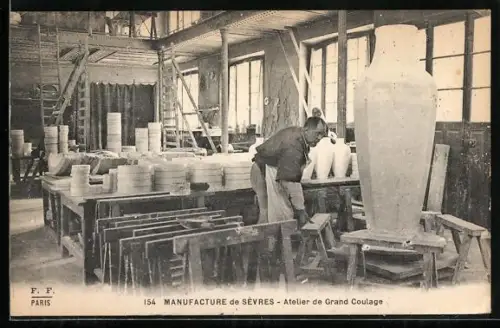AK Sèvres, Atelier de Grand Coulage, Porzellan