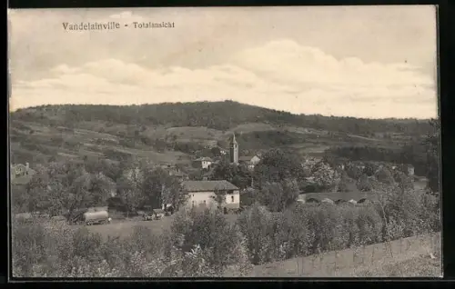 AK Vandelainville, Totalansicht mit Umgebung