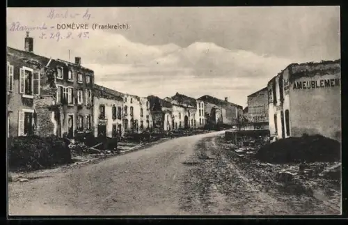 AK Domevre, Strasse mit zerstörten Häusern
