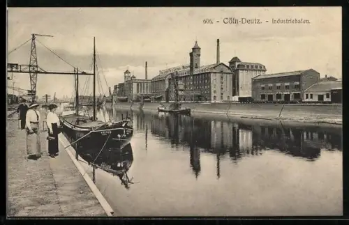 AK Köln-Deutz, Industriehafen, Lastkahn, Spaziergänger