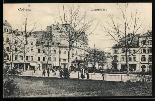 AK Koblenz, Löhrstrasse am Löhrrondell, Hotel Monopol