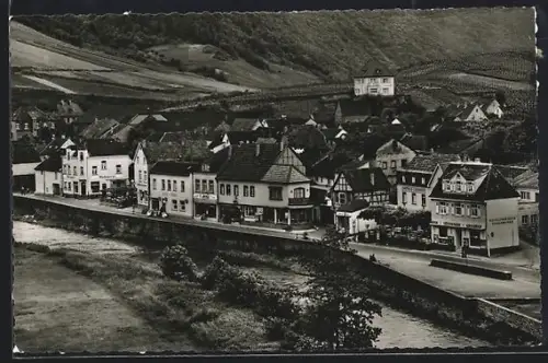 AK Mayschoss /Ahr, Teilansicht mit Café Haas und Flusspartie