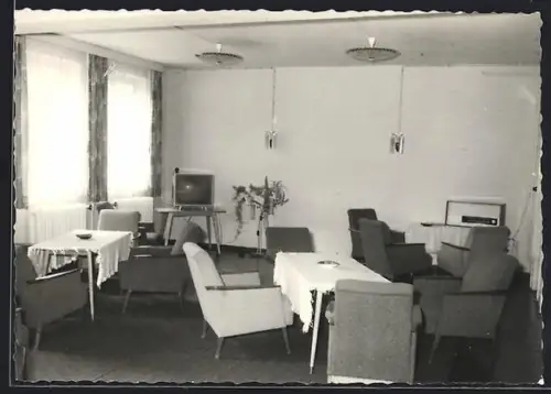 AK Markersbach /Erzgebirge, Ferienheim Dietrichsmühle des Berliner Glühlampenwerkes, Innenansicht TV- u. Radiozimmer