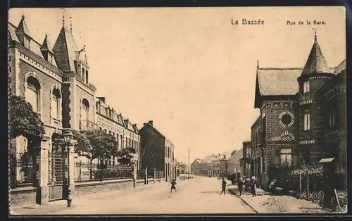 AK La Basse, Rue de la Gare