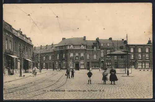 AK Tourcoing, La Croix-Rouge, la Place