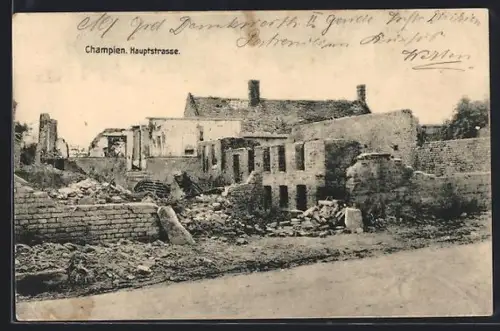 AK Champien, Hauptstrasse mit zerstörten Häusern