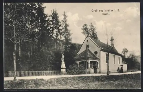 AK Weiler, Strassenpartie mit Kapelle