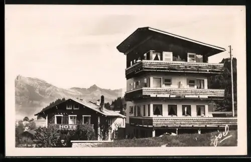 AK Megeve, Les Aiguilles de Warens et le Select Hôtel