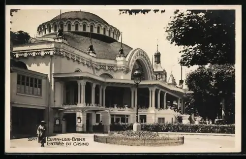 AK Evian-les-Bains, Entrée du Casino