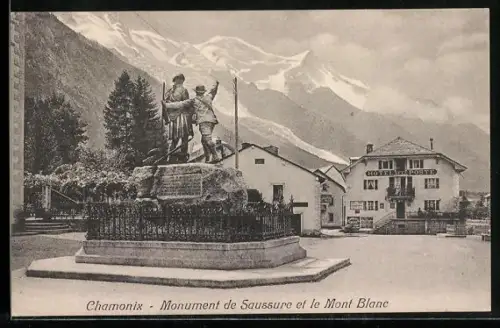 AK Chamonix, Monument de Saussure et le Mont Blanc