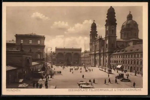 AK München, Odeonsplatz mit Feldherrnhalle, Theatinerkirche u. Strassenbahn