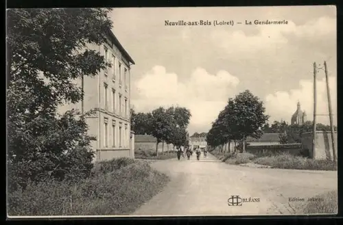 AK Neuville-aux-Bois /Loiret, La Gendarmerie
