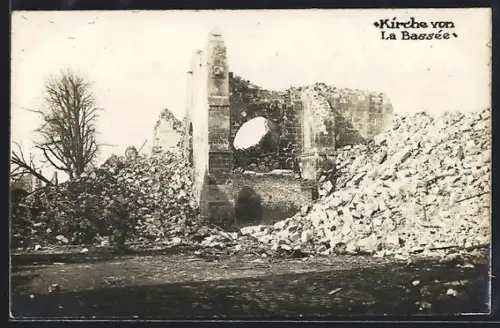 AK La Bassée, Kirche in Trümmern
