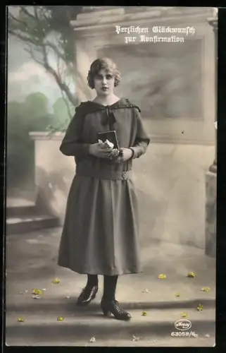 Foto-AK Amag Nr. 6359/6: Junge Frau im Kleid, Glückwunsch zur Konfirmation