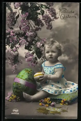 Foto-AK Amag Nr. 6447/2: Kleines Mädchen mit Ostereiern, Ostergruss