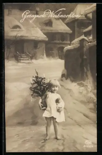 Foto-AK Amag Nr. 61938/4: Mädchen mit Tanne und Puppe, Weihnachtsgruss