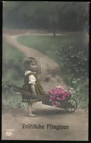 Foto-AK Amag Nr. 61662/3: Kleines Kind mit Blumenkarren, Pfingstgruss