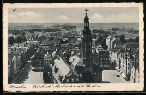 AK Bunzlau, Blick auf Marktplatz mit Rathaus