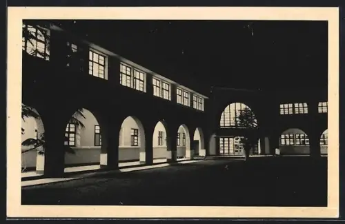 AK Elisabethville, Collège St. Francois de Sales, Ombres et lumières au pensionnat
