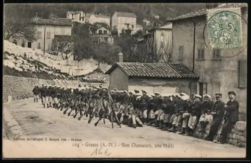 AK Grasse, Nos Chaesseurs, Une Halte