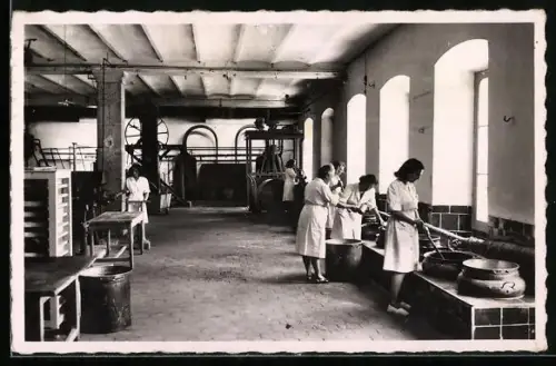 AK Grasse, Cité des Parfums, Les Bains-Marie de la Parfumerie Fragonard