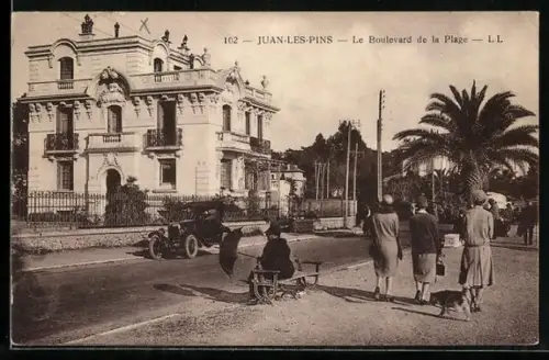 AK Juan-les-Pins, Le Boulevard de la Plage
