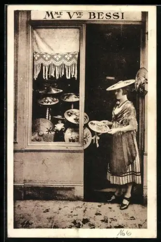 AK Nice, Capeline Nicoise Costumes Nicois Nicia, 1, Rue Saint-Francois-de-Paule, 1