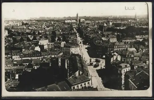 AK Lille, Teilansicht und Strassenpartie mit Strassenbahn