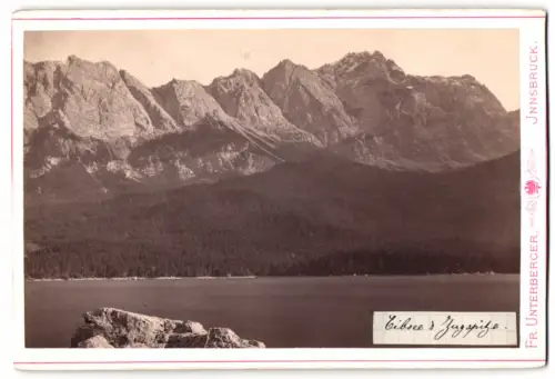 Fotografie Fr. Unterberger, Innsbruck, Ansicht Eibsee, Blick über den See nach der Zugspitze