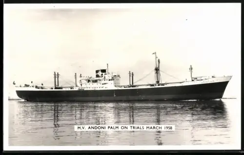 Fotografie Frachtschiff M. V. Andoni Palm, 1958