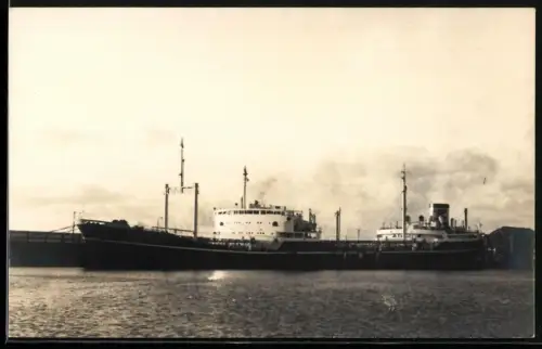 Fotografie japanisches Frachtschiff Eiho Maru