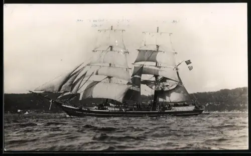 Fotografie englisches Segelschiff Edward