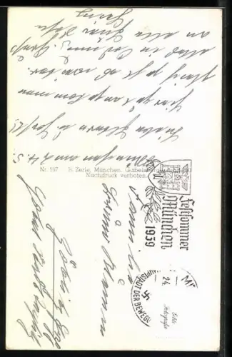 AK München, Rathausglockenspiel, Vorplatz mit Strassenbahn