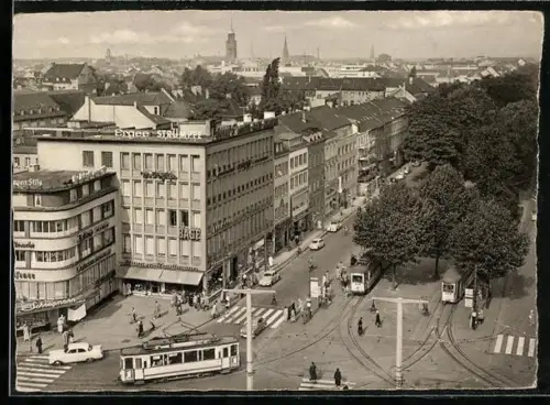AK Krefeld, Blick auf Ostwall mit Strassenbahnen