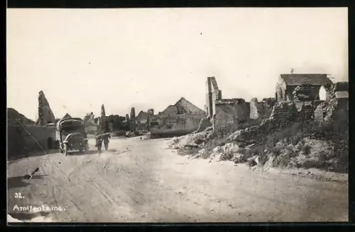 AK Amifontaine, Panorama, Lastkraftwagen