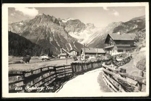 AK Obernberg /Tirol, Strassenpartie mit Bergen