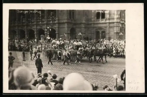 Foto-AK AK Wien, X. Sängerbundesfest 1928, Von Pferden gezogener Wagen im Festumzug
