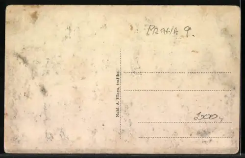 AK Prag / Praha-Horni Pocernice, Wohnhäuser an einer Strasse