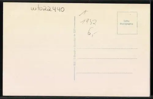 AK Hallstatt, Häuser am Ufer mit Blick zur Kirche