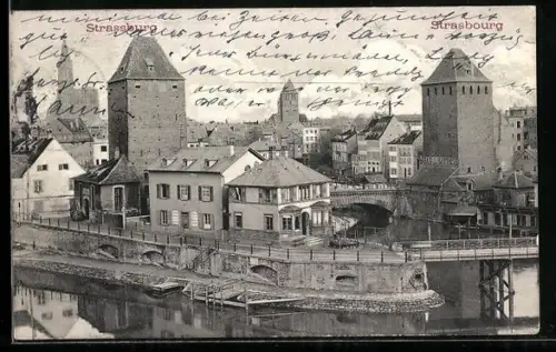 AK Strasbourg, Vue générale avec l`Église au fond et fleuve