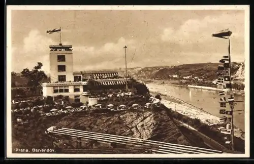AK Prag / Praha, Barrandov, Blick hinab auf die Moldau