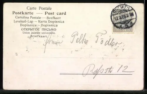 AK Mann wird beim Umtrunk zornig und kippt den Wein über den Tisch