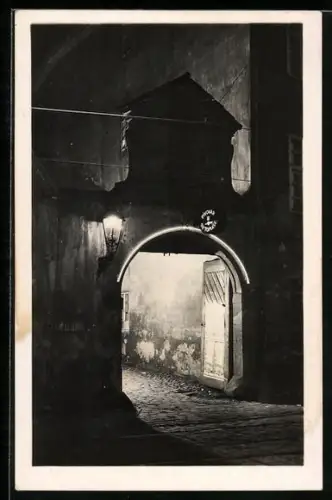 AK Prag / Praha, St. Thomas Brauerer-Keller, Magdeburgerstrasse 33