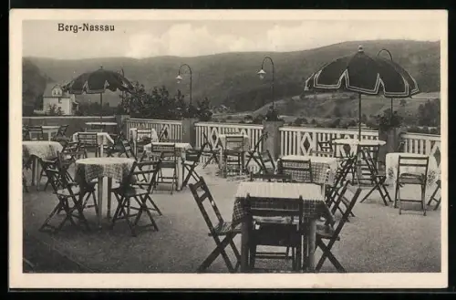 AK Berg-Nassau, Terrasse vom Gasthaus und Pension Zur goldenen Krone